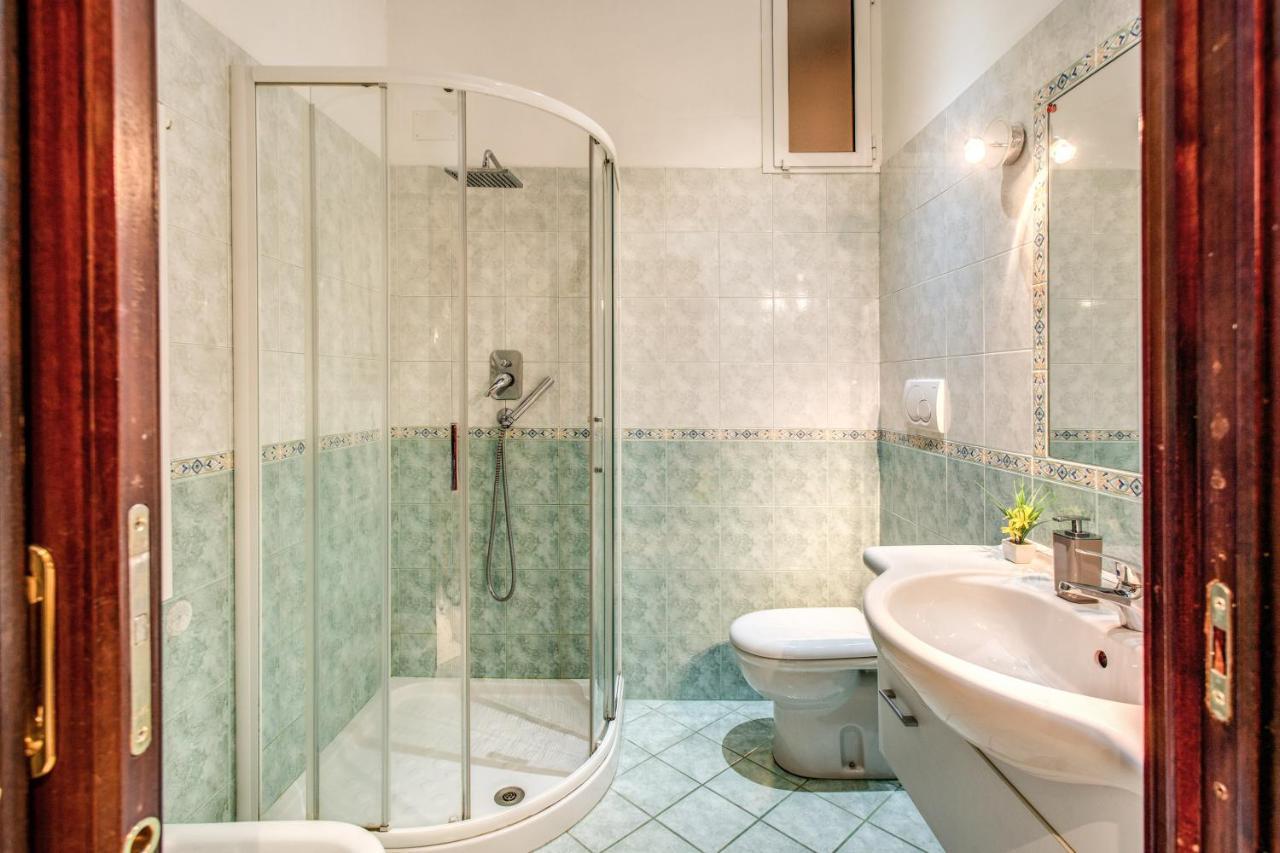 Fresh House Cavour Apartment Rome Exterior photo